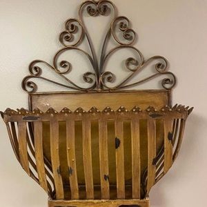 SLAH Franciscan Basket Distressed Metal New in Box